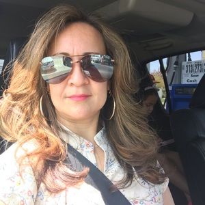 Meet your Posher, Michelle